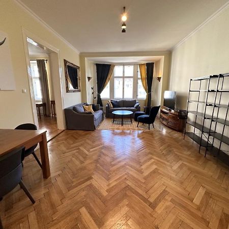 Gorkeho Apartment In City Centre Μπρατισλάβα Εξωτερικό φωτογραφία